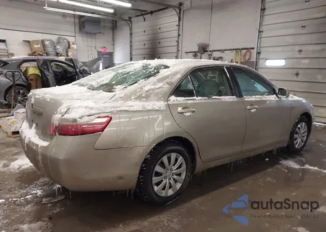 2007 Toyota Camry Le z USA, uszkodzony, nr VIN 4T1BE46K37U063392